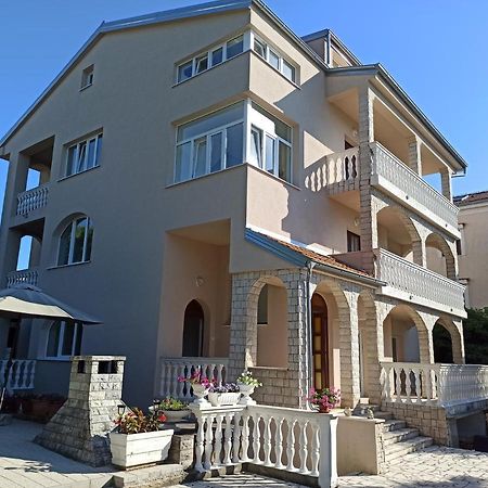 Villa Rea Malinska Buitenkant foto