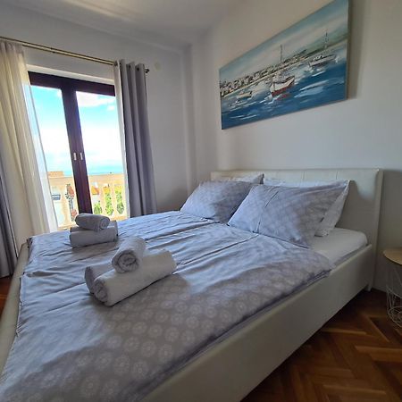 Villa Rea Malinska Buitenkant foto