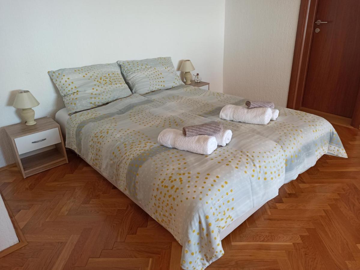Villa Rea Malinska Buitenkant foto