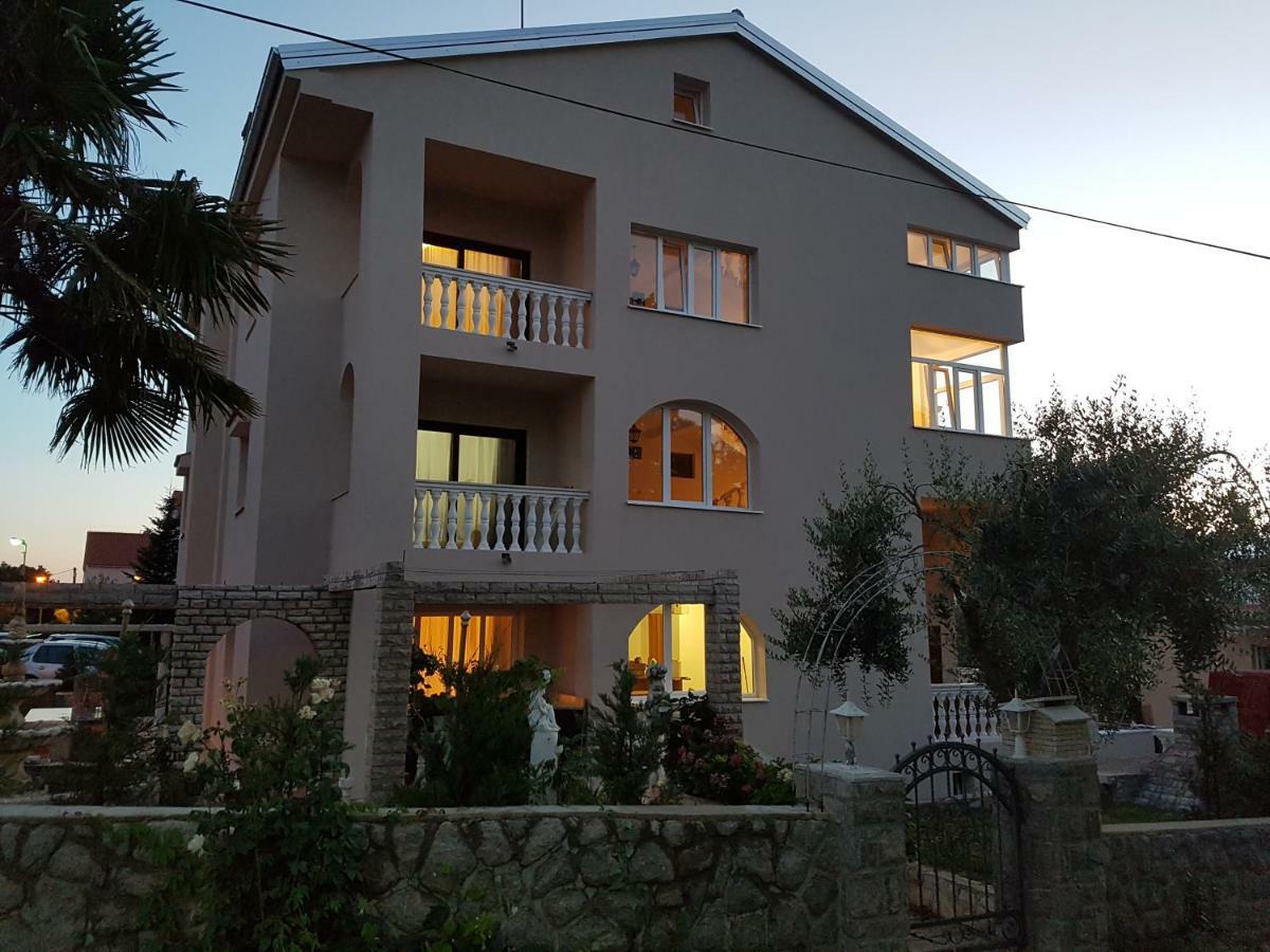 Villa Rea Malinska Buitenkant foto