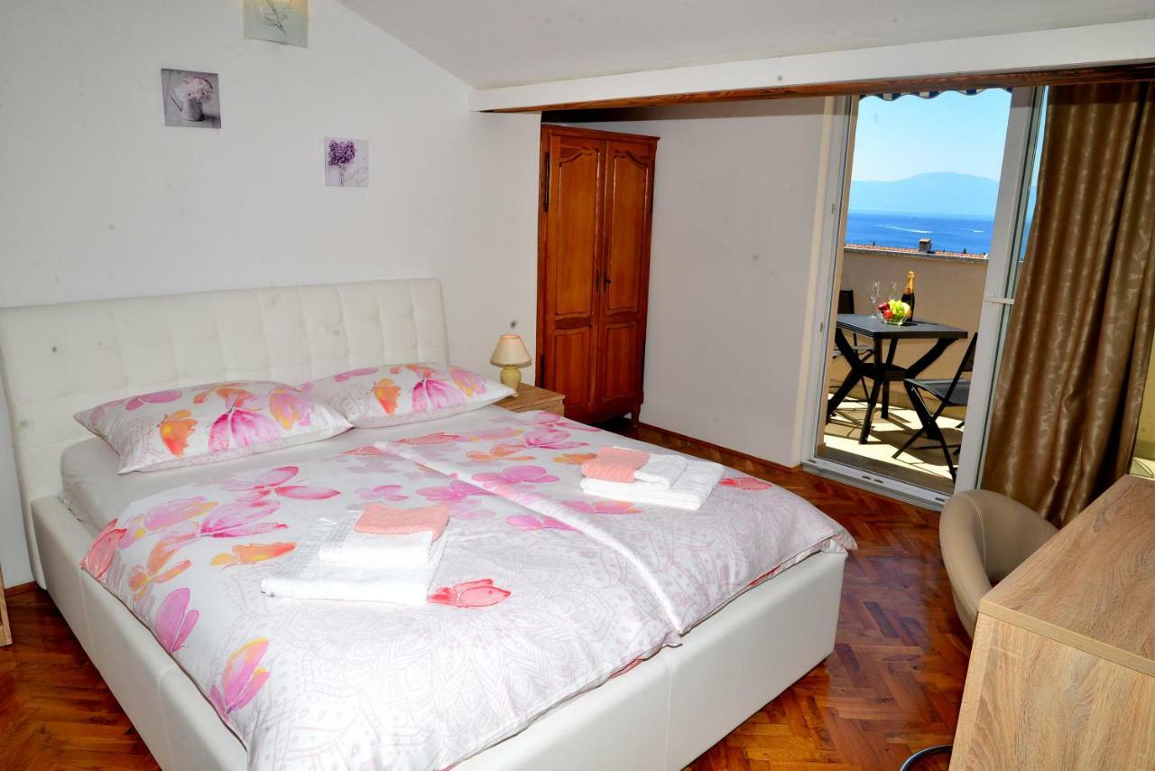 Villa Rea Malinska Buitenkant foto